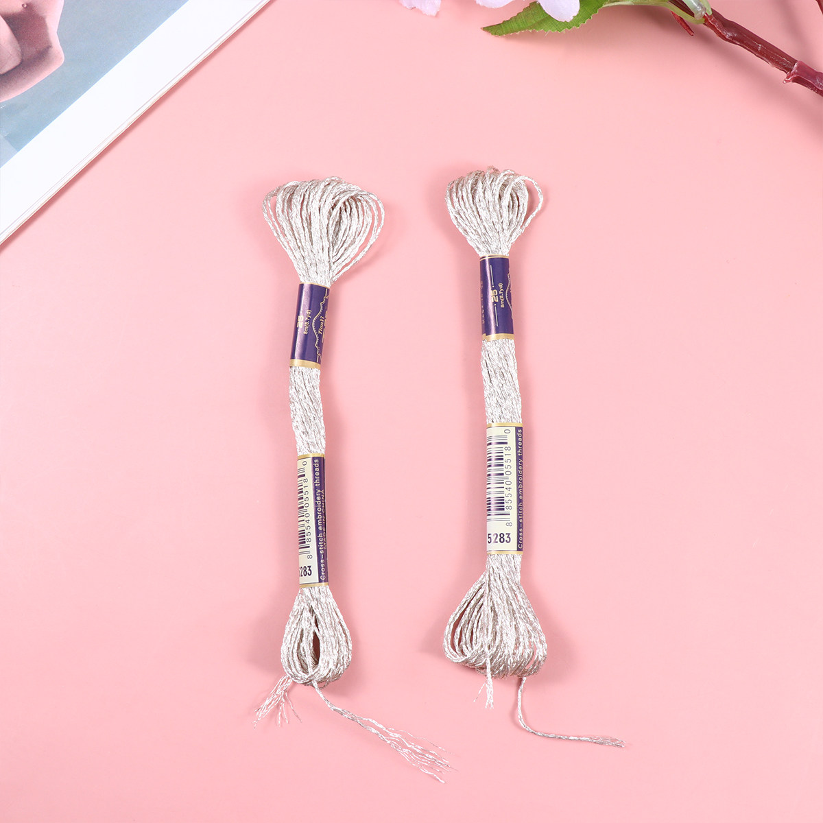Sewing Roll - 12 sztuk błyszczącej metalicznej nici do