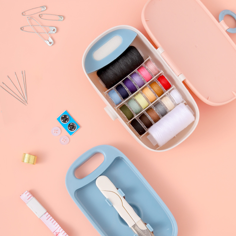 Sewing Kit - Zestaw do szycia, plastikowe pudełko na